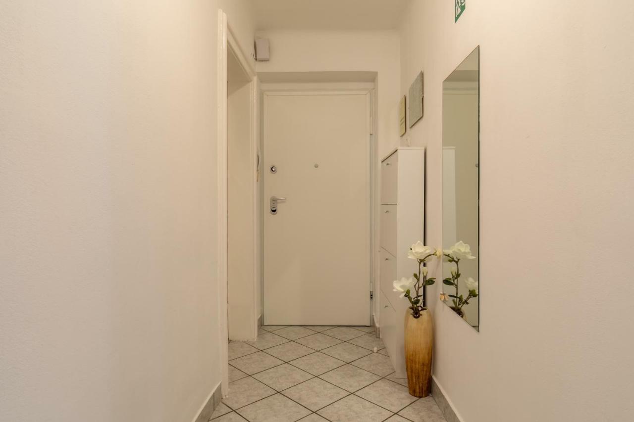 Apartment Nemo Split Exterior photo
